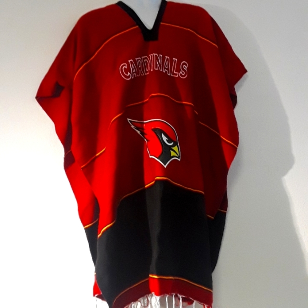 *C9 - VTG. ARIZONA CARDINALS ONE SIZE  CLOTH FABRIC FRINGE  PONCHO